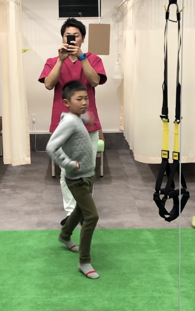 投球フォーム確認